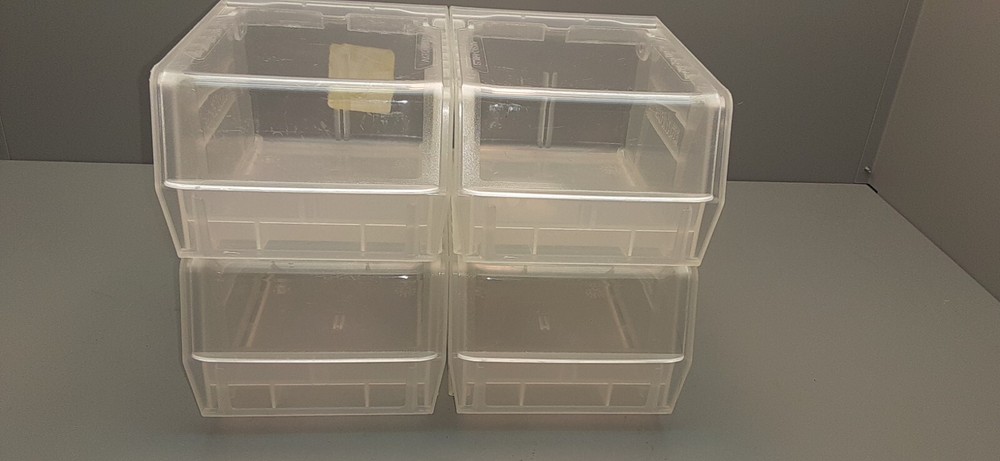 Akro-Mils Clear Plastic Stackable Storage Bin w/hinged lid 5'x4 1/2"x3' (4)