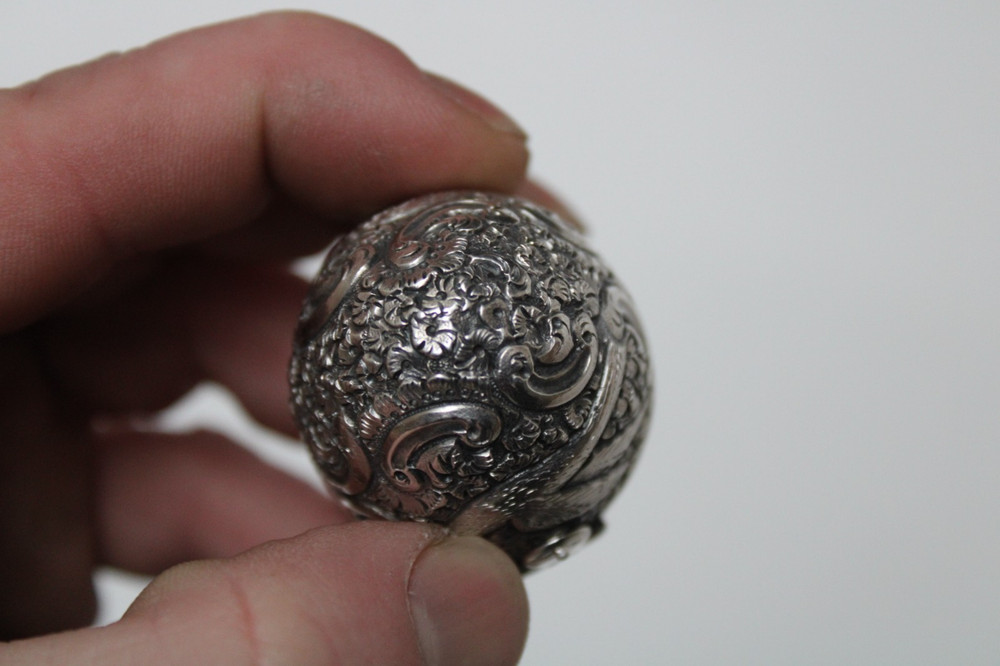 Antique 19th Century Sterling Silver Phoenix Egg Etui Thimble Case & Thimble