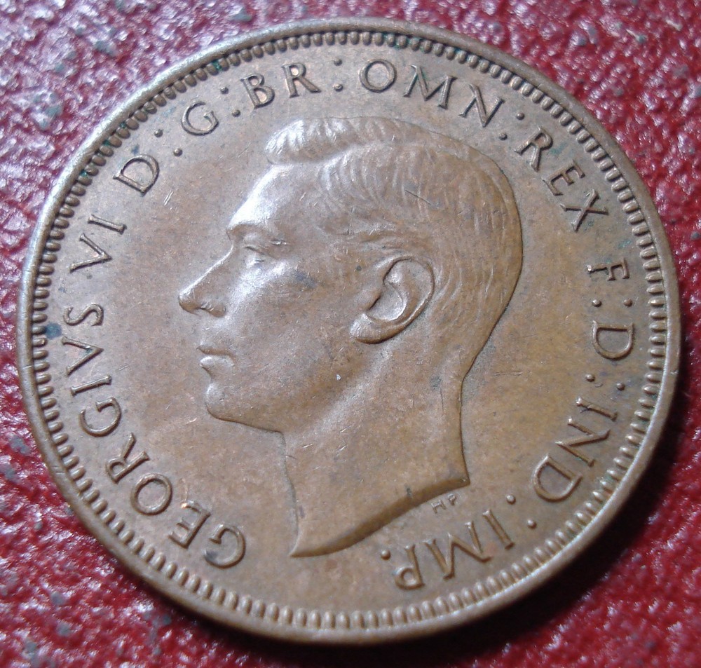 1944 BRITISH HALF PENNY IN EF-AU CONDITION