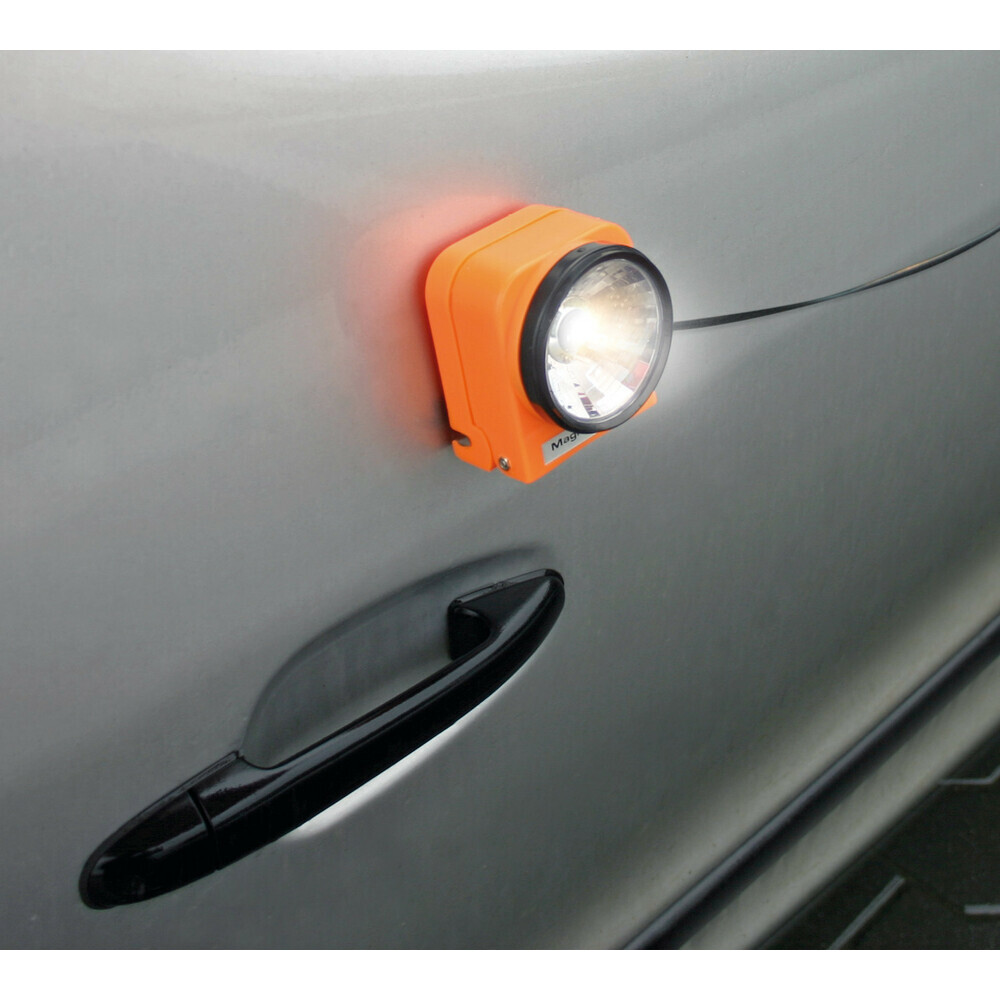 EMERGENCY MAGNETIC LAMP 12V FLASHLIGHT CONNECTION CIGARETTE LIGHTER