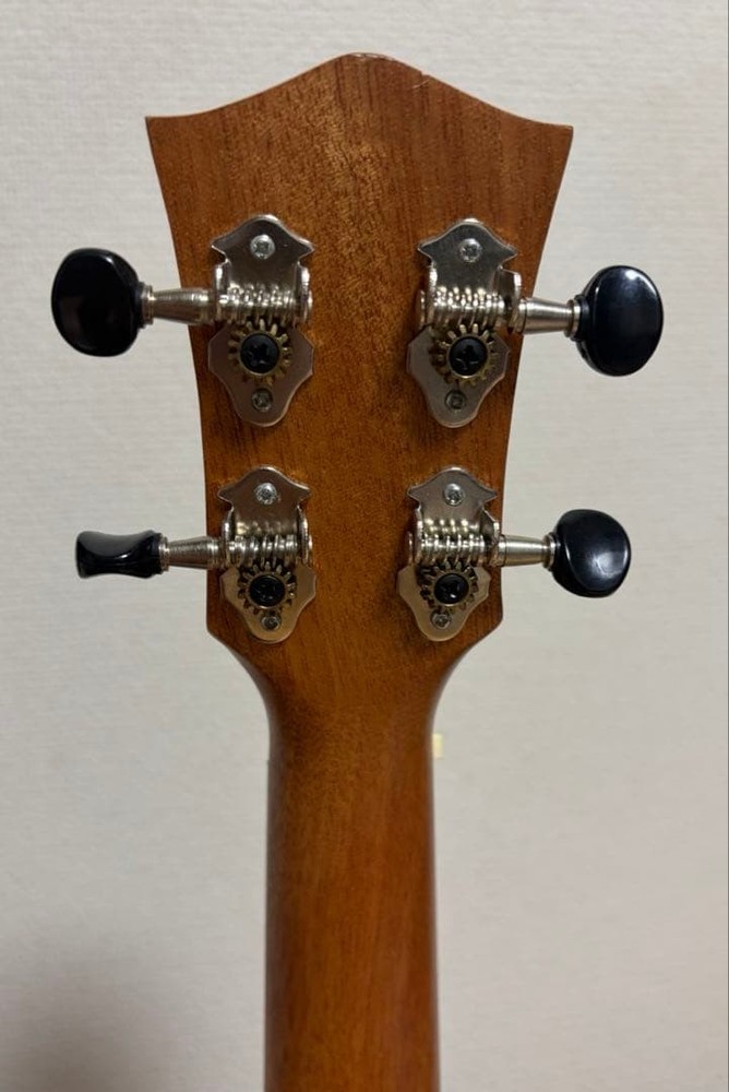 YORAM YK-100 Ukulele with tuner