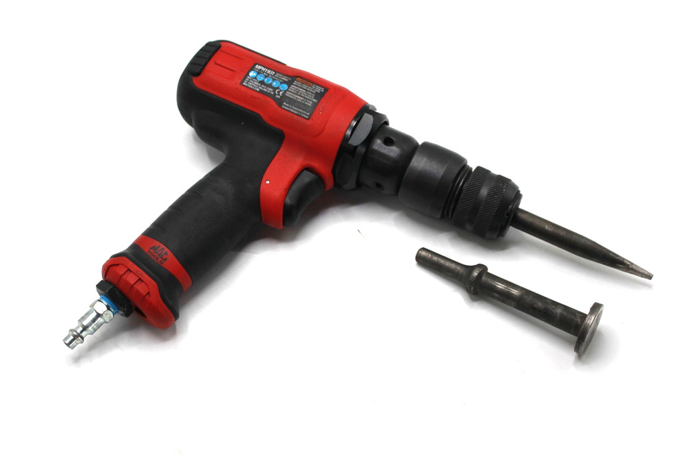 Mac Tools MPH1931 Short Barrel Air Hammer Excellent Condition with 2 bits