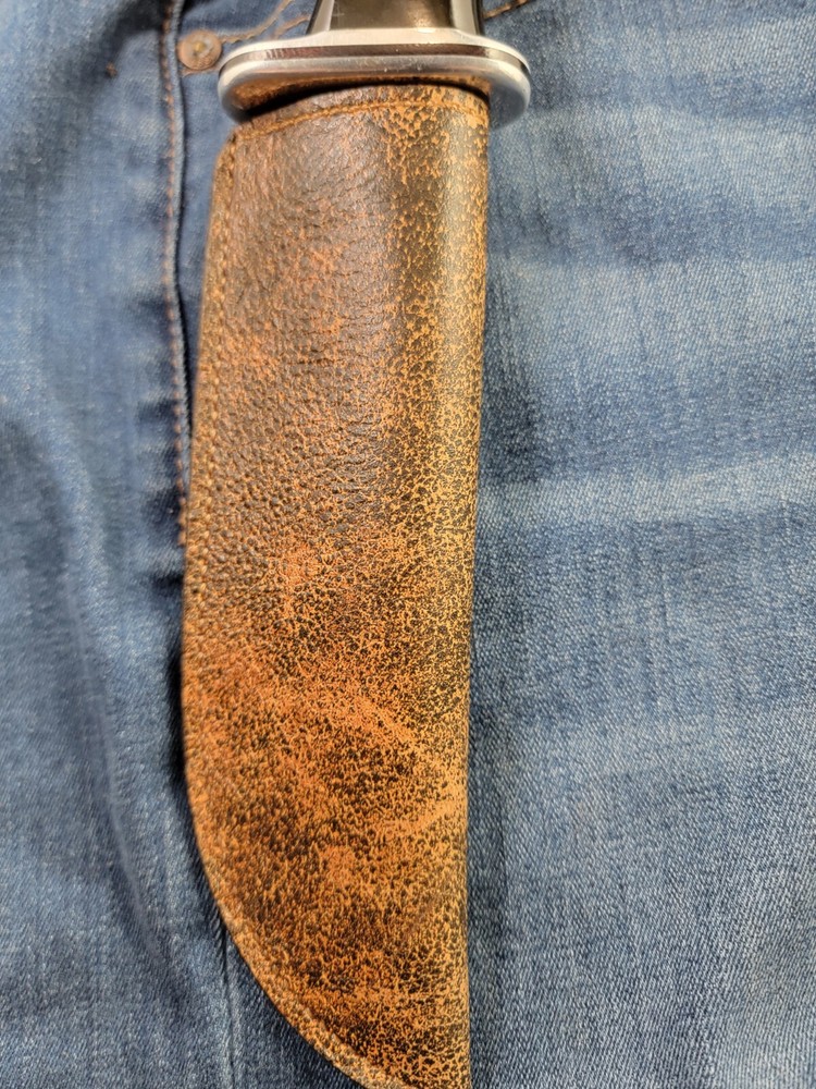 Buck Knives 119 Sheath Right Pull with Authentic Camp Fire BROWN Fine LEATHER