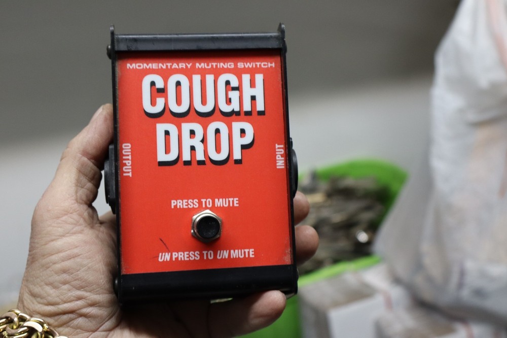 ProCo Cough Drop Muting Switch -Red 2001