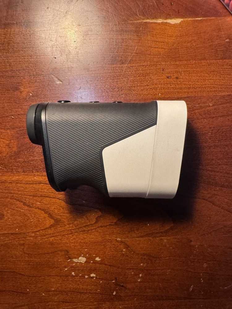 Garmin Z80 Golf Rangefinder Black/White with Carrying Case