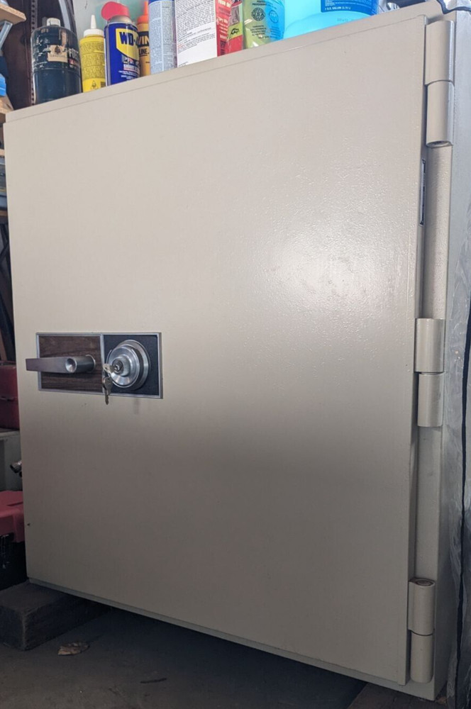 Diebold TL-15 Composite CashGard High Security  Safe