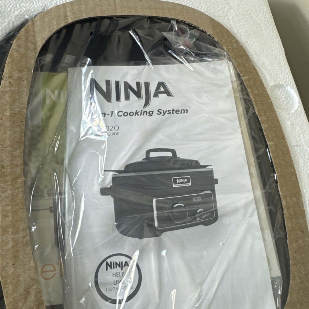 Ninja 3-in-1 Cooking System Model MC702Q