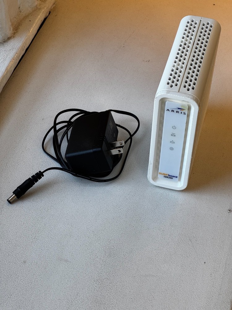 Arris Surfboard SB8200 Cable Modem