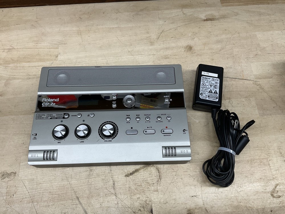 ROLAND CD-2 (AM1057563)