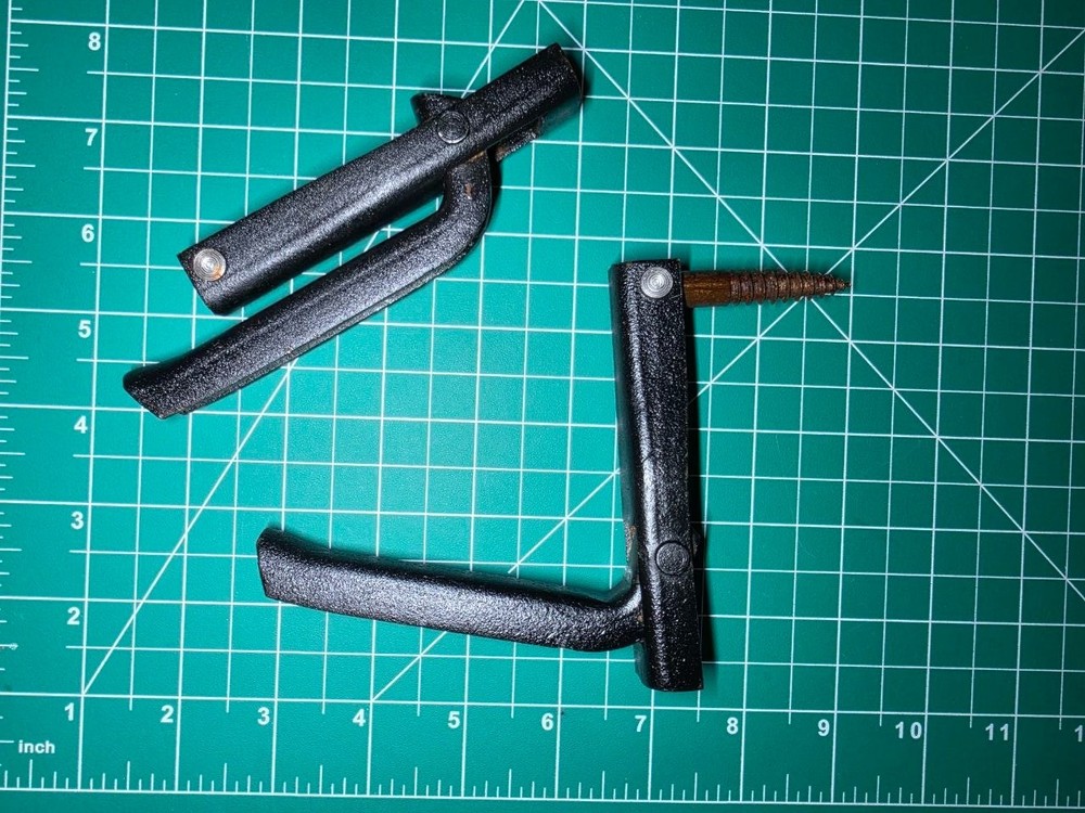 tree steps, 2 different kinds (10 qty folding,  4 qty fixed), selling as a set
