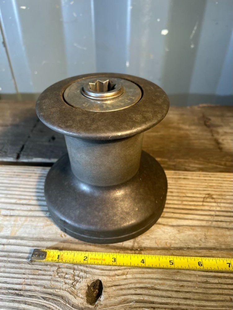 Lewmar 16 single speed winch