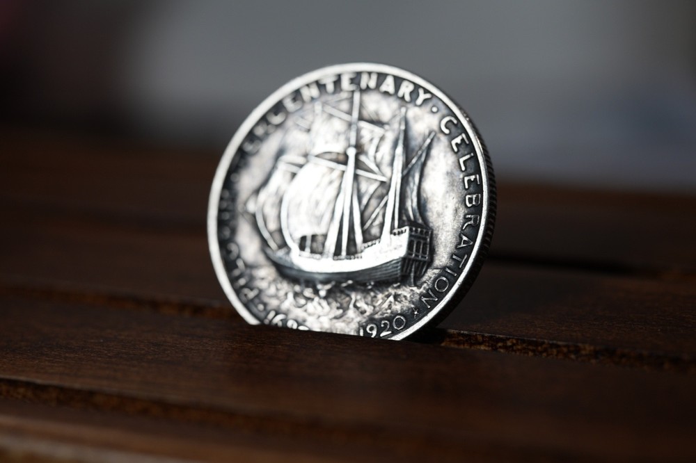 1920 Silver Pilgrim Commemorative Coin Tercentenary Celebration Half Dollar