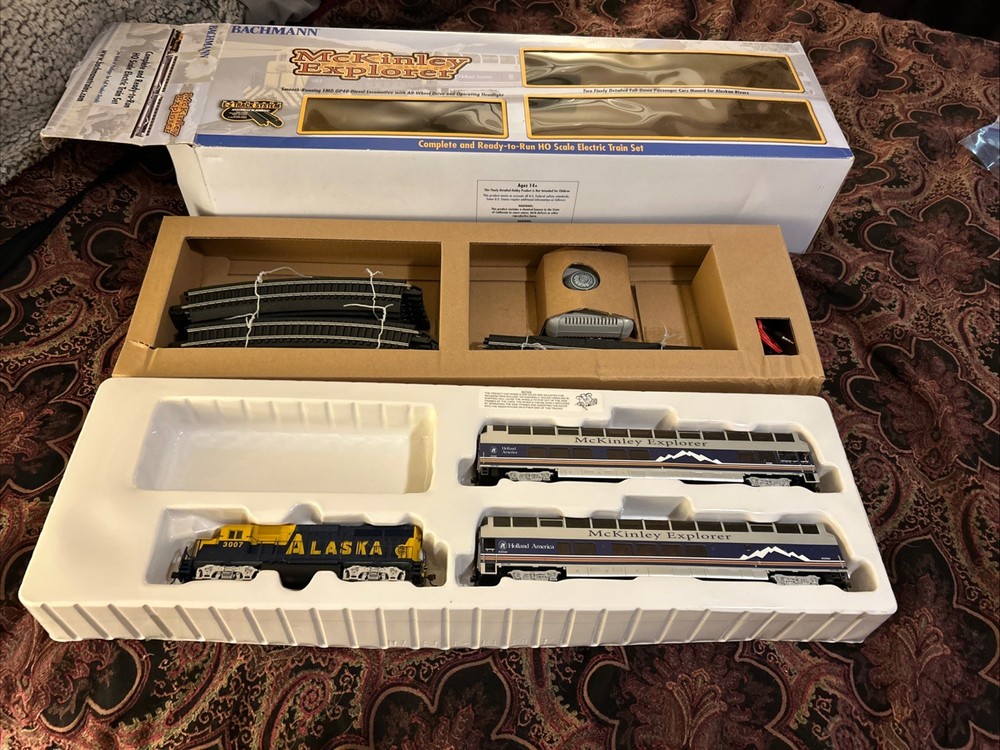 Bachmann 00743 McKinley Explorer (HO Scale) Train Set Open Box Unused