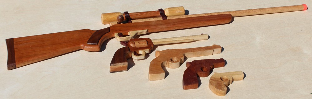 WOODWORKING PLANS COLLECTION, Easy projects, many fun patterns. Most full size