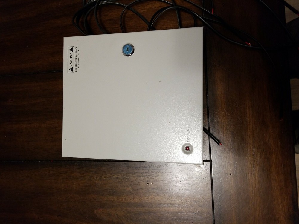 12V DC 9 Output switch mode CCTV Power Supply with keys