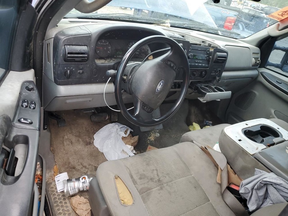 F250SD 2006 Glove Box 4708083