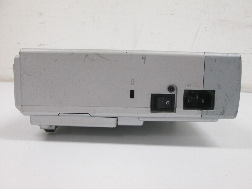 Hitachi Projector CP-S225 Multimedia Mobile LCD Projector TESTED