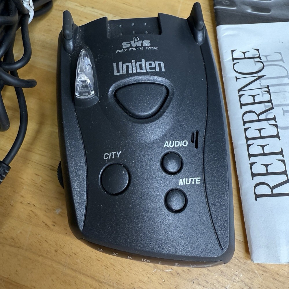 Uniden LRD 937 Radar Detector w Manual & Adapter, Working Read