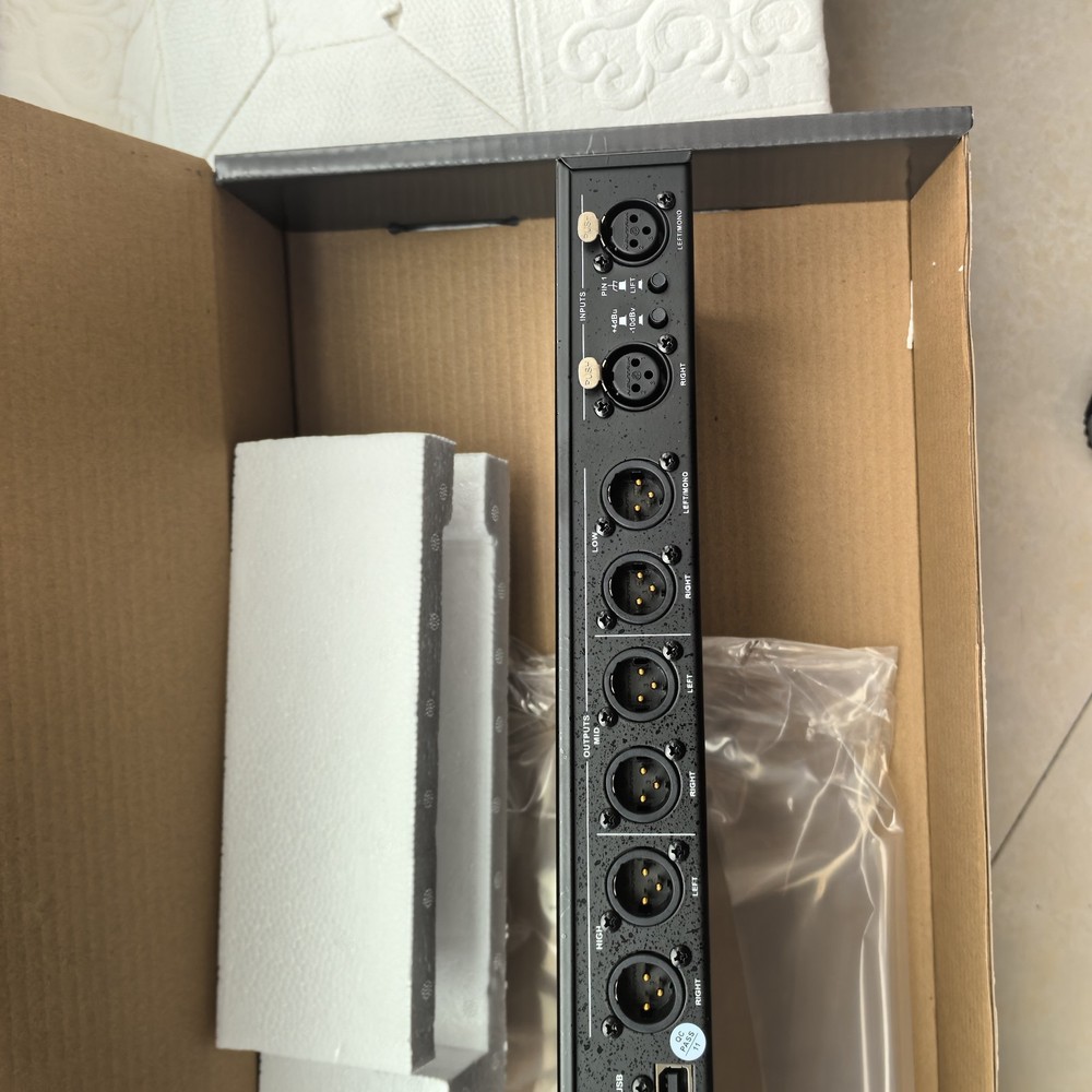 DBX PA2 DriveRack Complete Loudspeaker Management System Processor Display USB