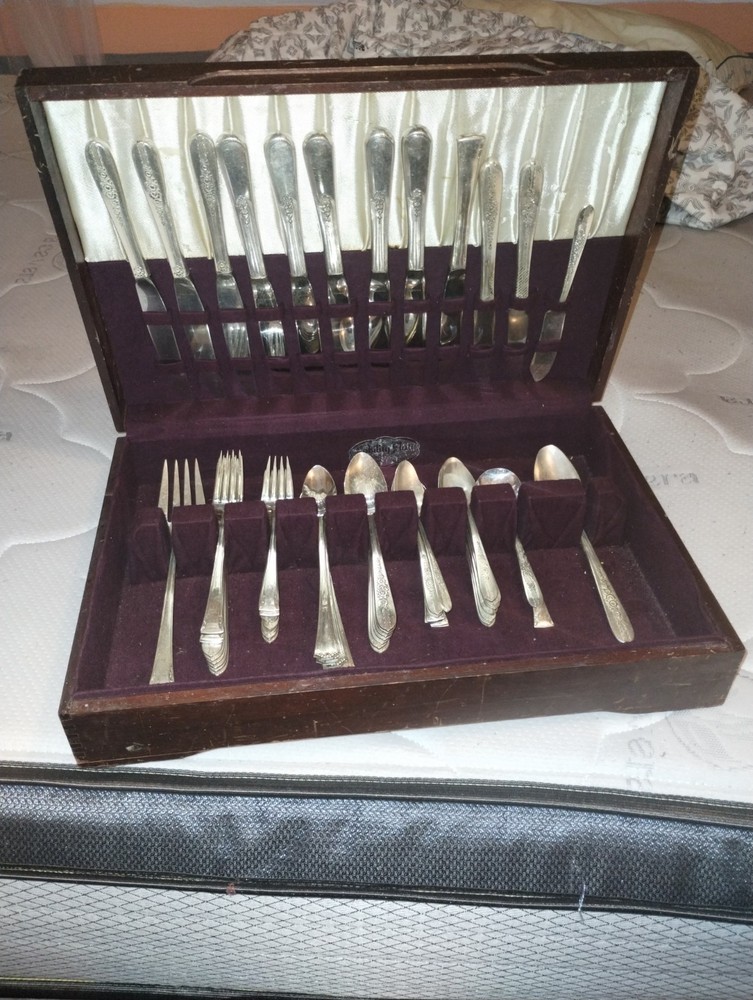 Silver Plated Silverware Set