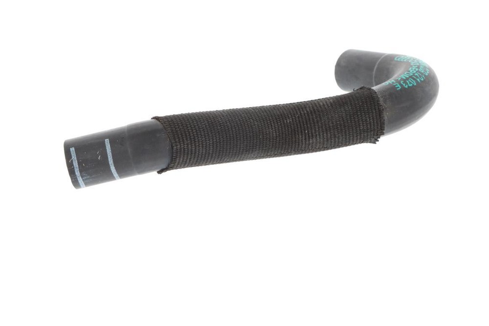 Genuine AUDI VW A4 Avant S4 Quattro Cabrio A6 Coolant Hose 059121073E