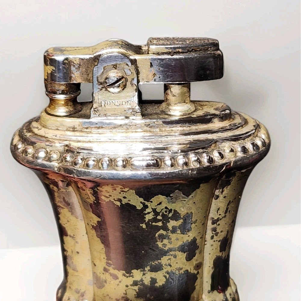 Vintage Ronson Mayfair Silverplate Table Lighter