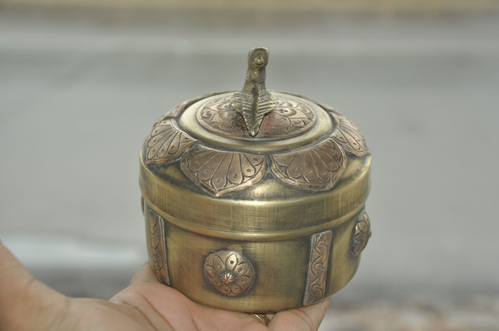 Vintage Brass Round Shape Copper Fitted Solid Dry Fruit Box