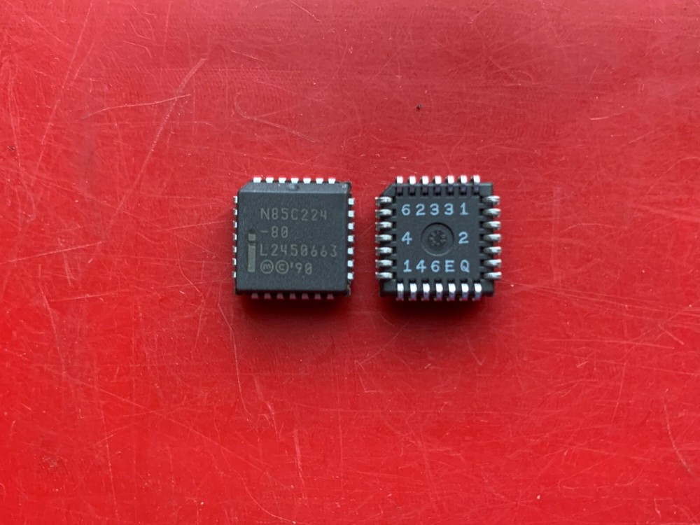 5x N85C224-80 INTEL Simple EPLD Programmable Array Logic 28 Pin PLCC