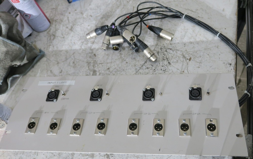 XLR tailboard with cables