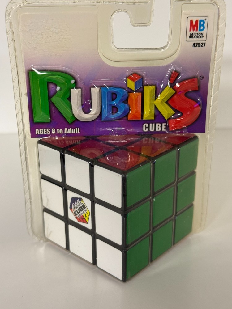 MILTON BRADLEY 2002 RUBIC'S CUBE C2202A NEW/SEALED
