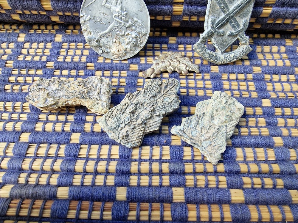 WW2 Original German Badges Front Item Relic.