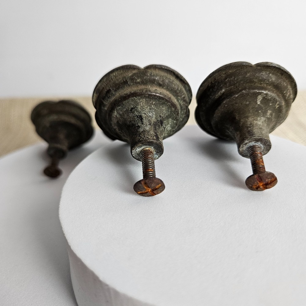 Unique Drawer Knobs Set 4 Antique Style Clover Patina Cast Metal Cabinet Pulls