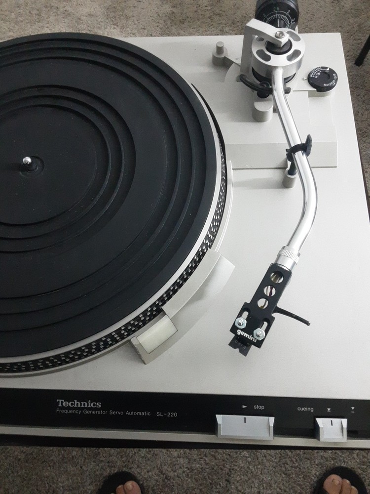 Turntable Technics Sl-220 Servo Automatic Works 💪great