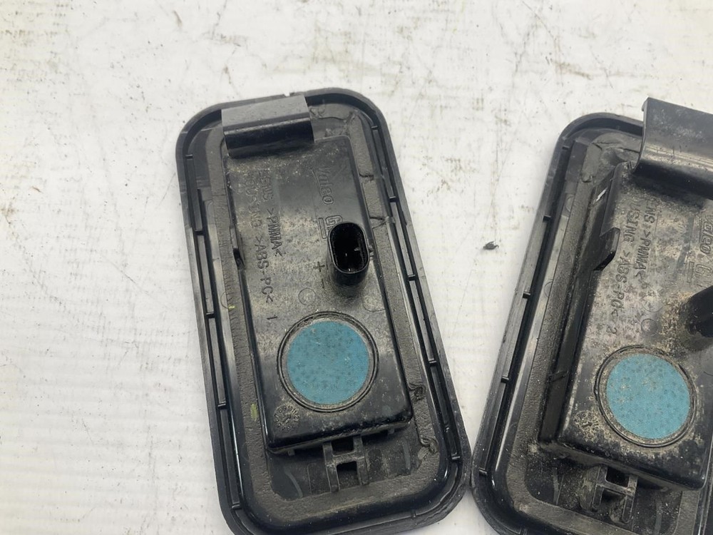19-25 Chevrolet Silverado Bed Cargo light Pair Q
