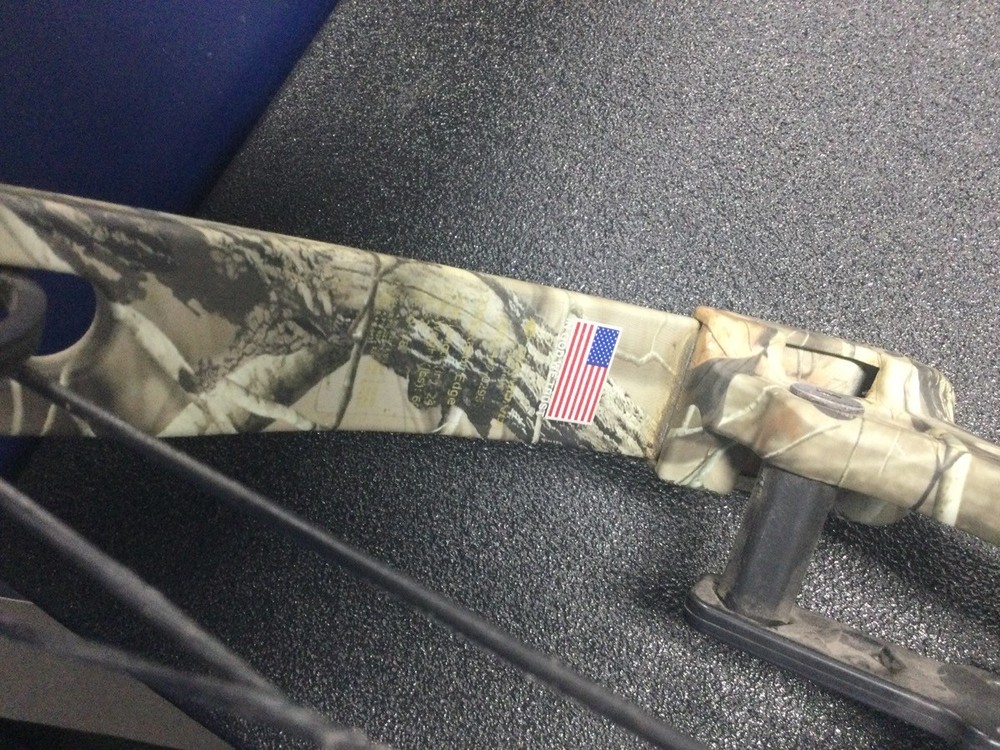 DIAMOND RAZOR EDGE 60LB COMPUND BOW (P03022391)
