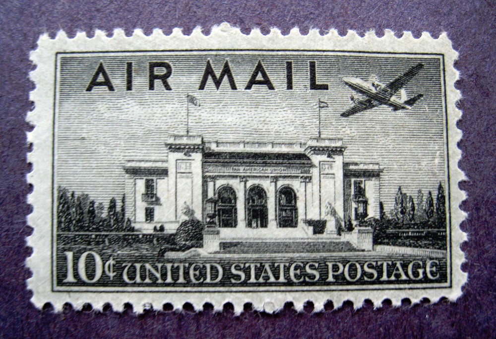 Sc # C34 ~ 10 cent Pan Am Union Building Issue (ce31)