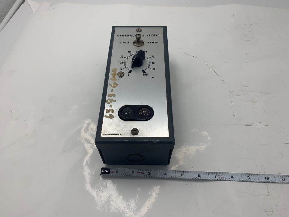 General Electric Temperature Controller 104X960AAG03