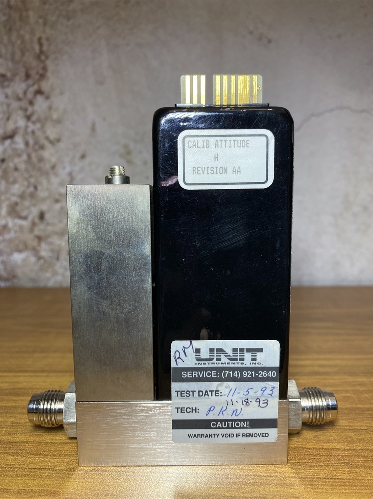 Unit UFC-1100A Mass Flow Controller MFC, N2, 5 SLM E1