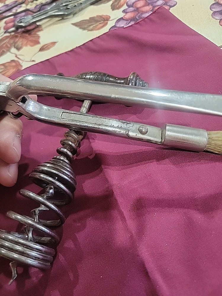 2 Old Henshall Style Corkscrew Brush Unmarked Expellers