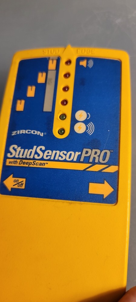 Zircon Studsensor Pro Hand Held Light Up Stud Finder Color Yellow' Tested Works