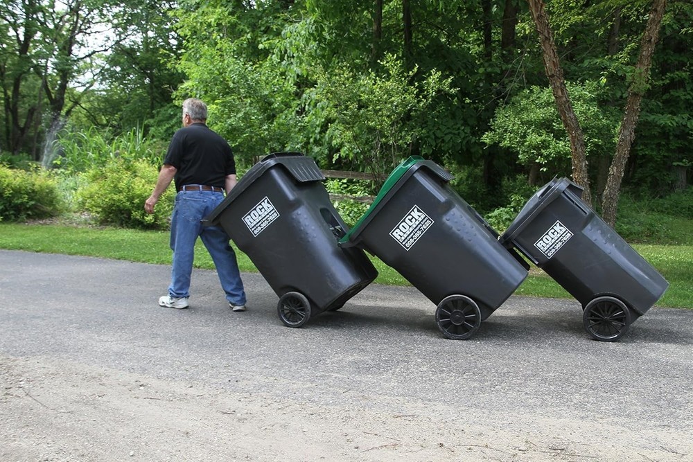 Durable Universal Can Coupler for Efficient Trash Container Handling - 100 lbs