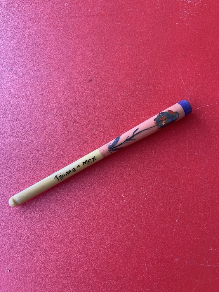 Hand Painted Tijuana-Mex Women’s Cigarette Holder