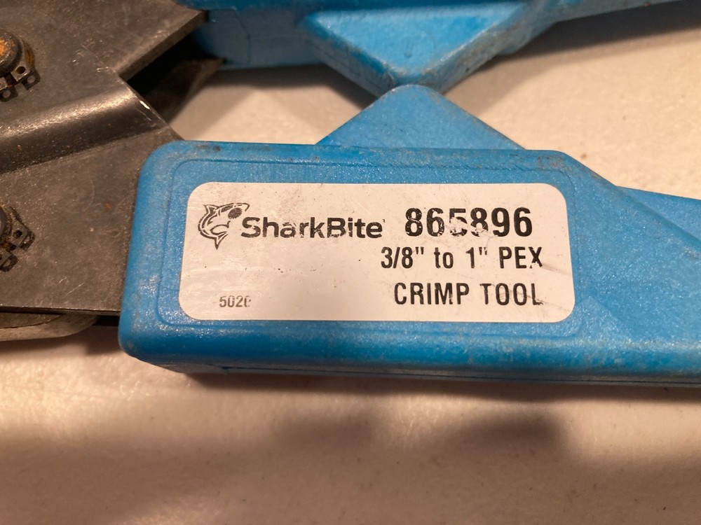 SharkBite Pex Crimp Tool Kit 865896 with PEX crimp tool kit #865896
