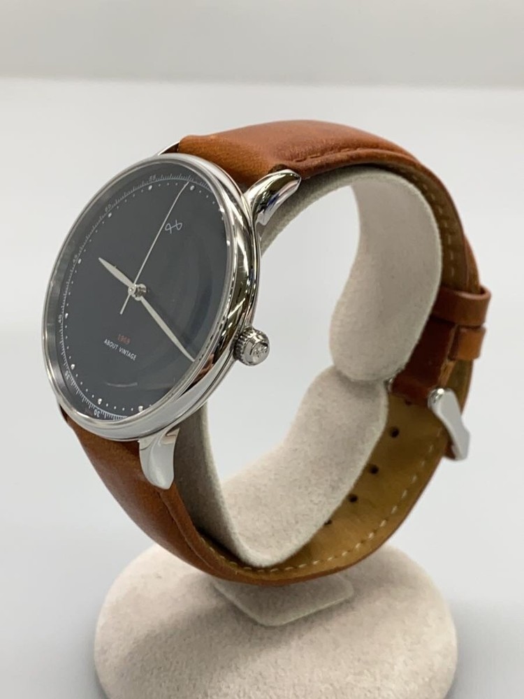 Quartz Watch Analog av1969 39sf3