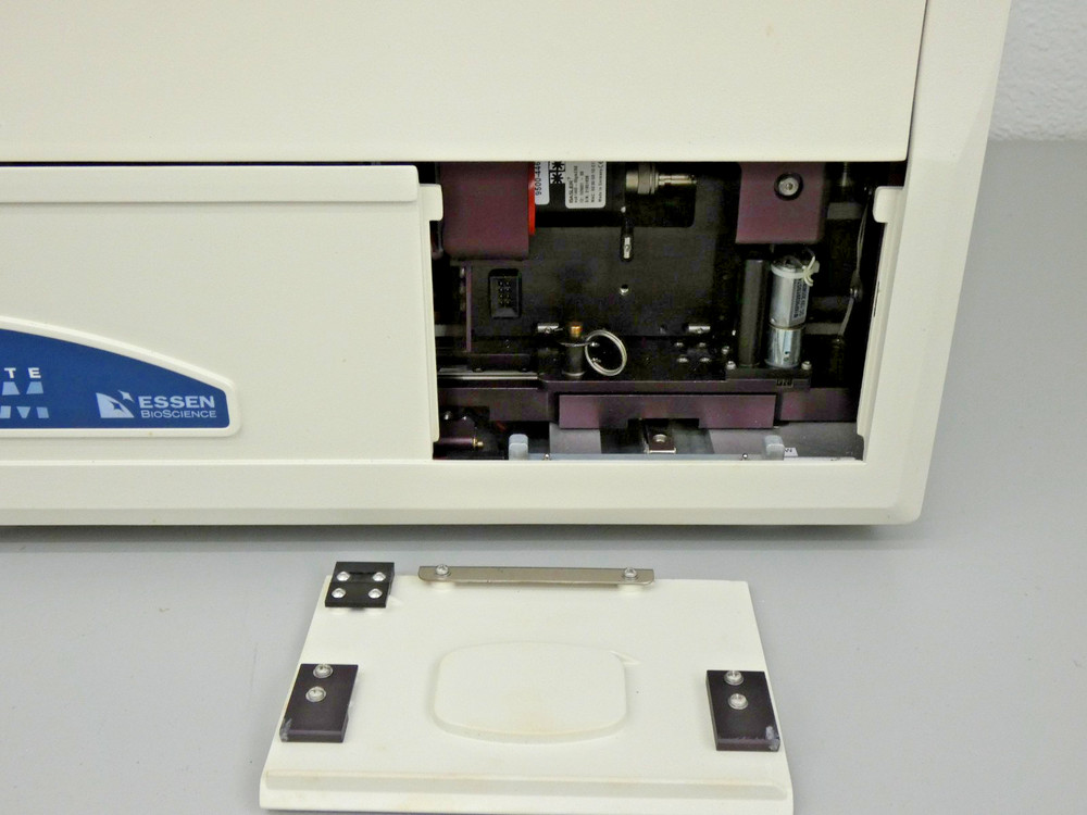 Essen Bioscience IncuCyte Zoom Microscope & Controller For Live Cell Analysis