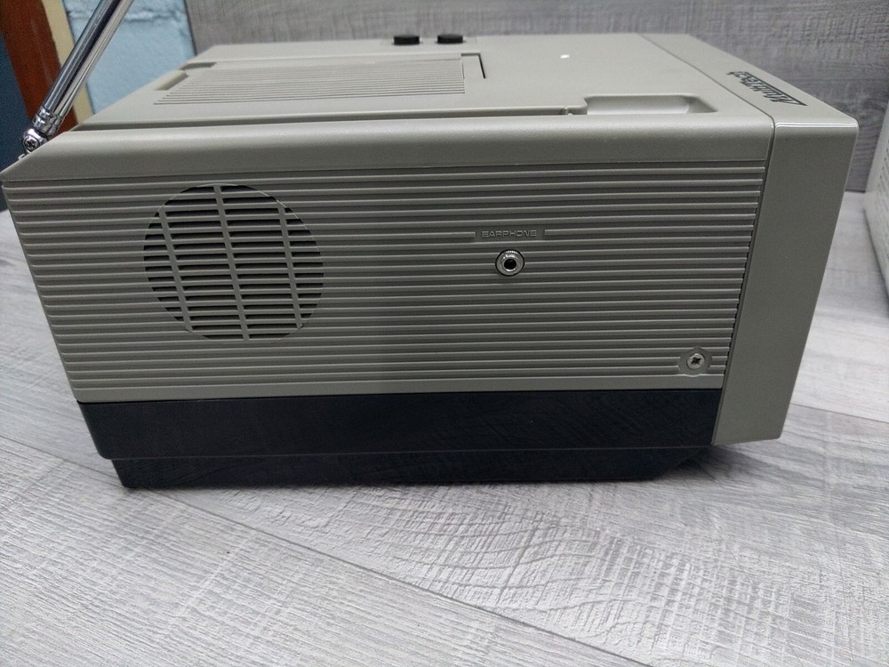 MultiTech 5.5" B/W Portable HI-TECH TELEVISION MB-0505, Cords, Box, Styrofoam.