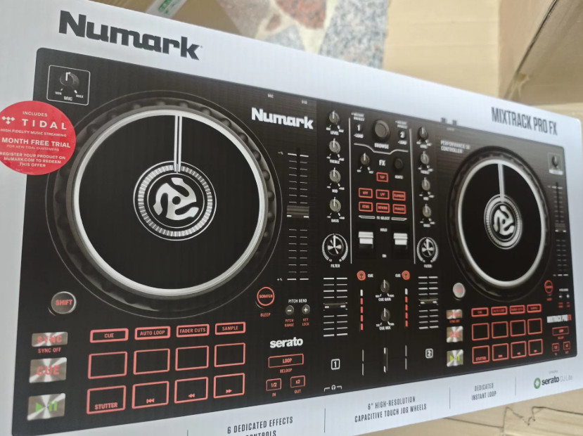 1pcs Numark Mixtrack Pro FX DJ Controller