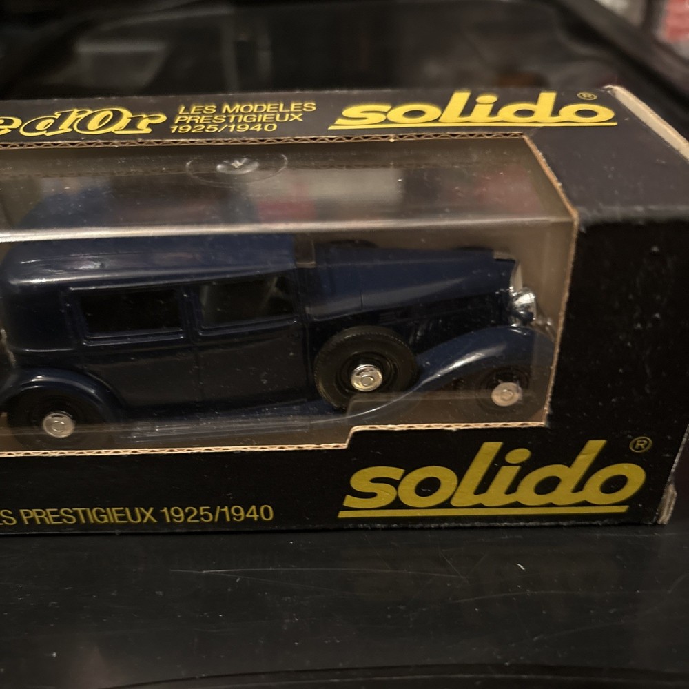 SOLIDO (97) RENAULT REINASTELLA