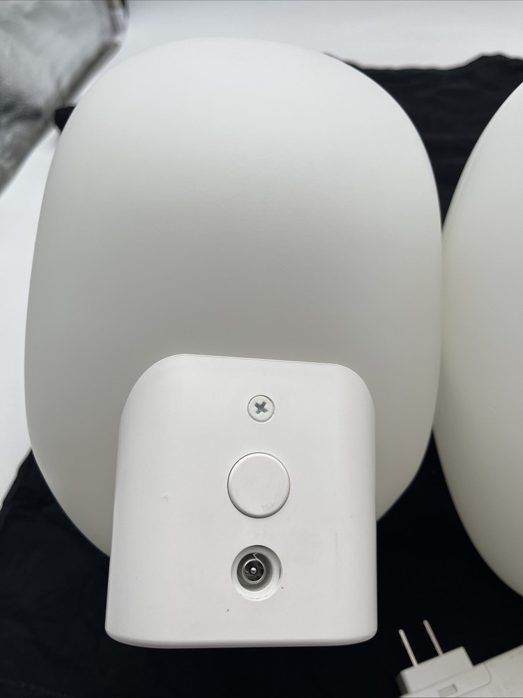 IKEA ISKÄRNA LED Table Lamp White Modern Face Design