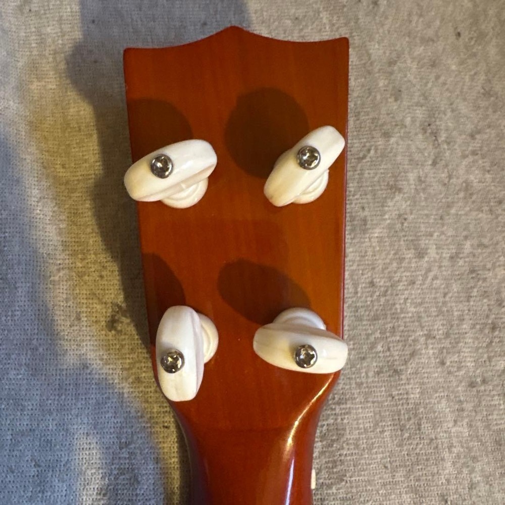 Aria wooden ukulele 4 strings